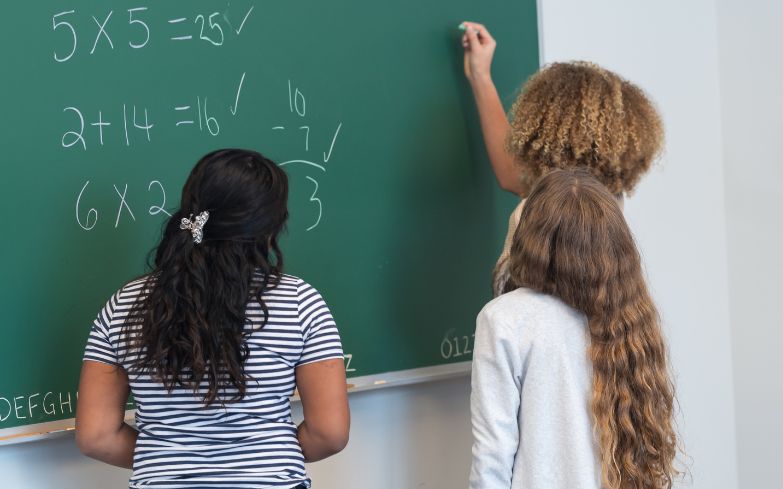 השבר המתמטי הראשון - ד"ר איריס שביט